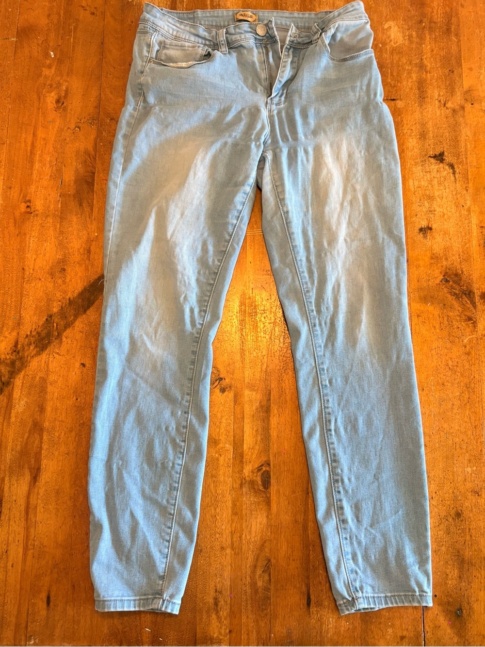 Light Wash Skinny Jeans for Women - Stretch Denim